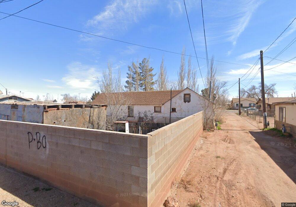 319 E Oak St, Winslow, AZ 86047 - photo 1