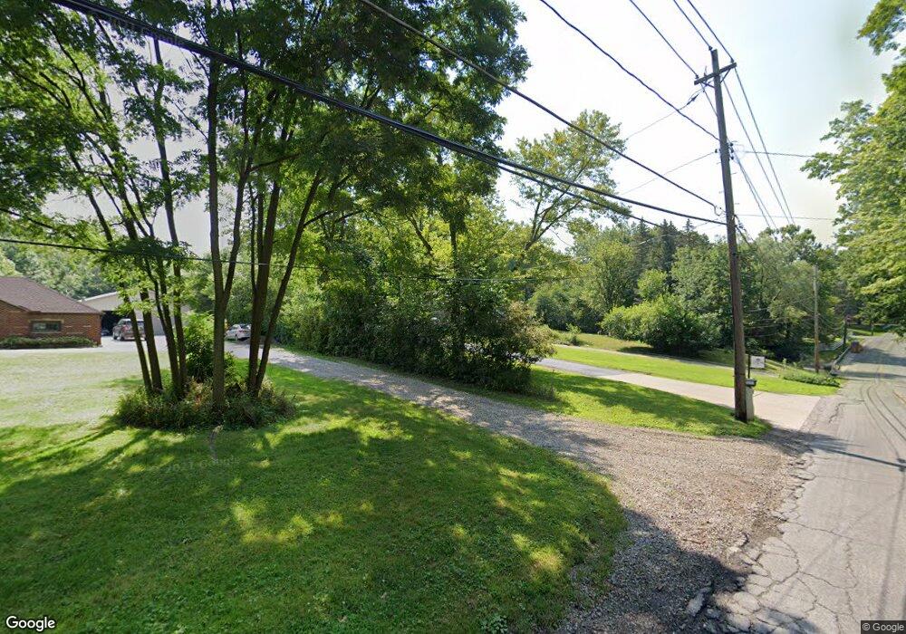 7465 Lewis Rd, Olmsted Falls, OH 44138 - photo 1