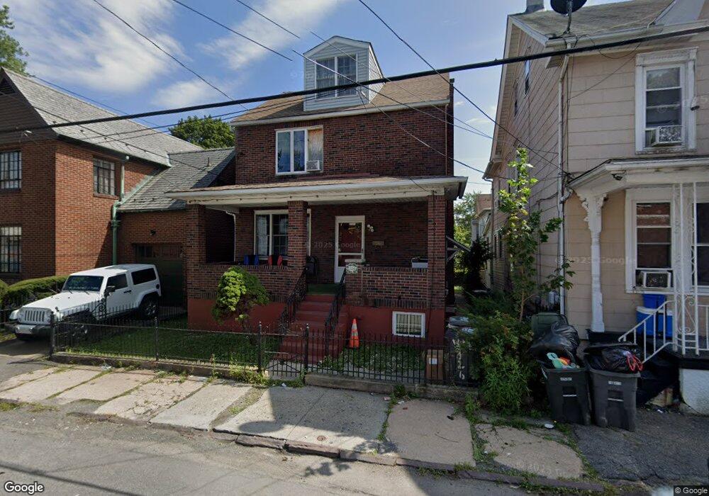 326 W 1st St, Hazleton, PA 18201 - photo 1