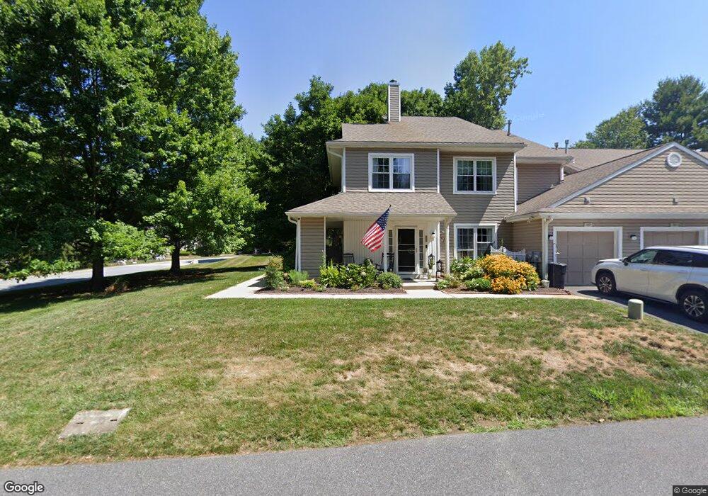 321 Danbury Ct unit 321, Glen Mills, PA 19342 - photo 1