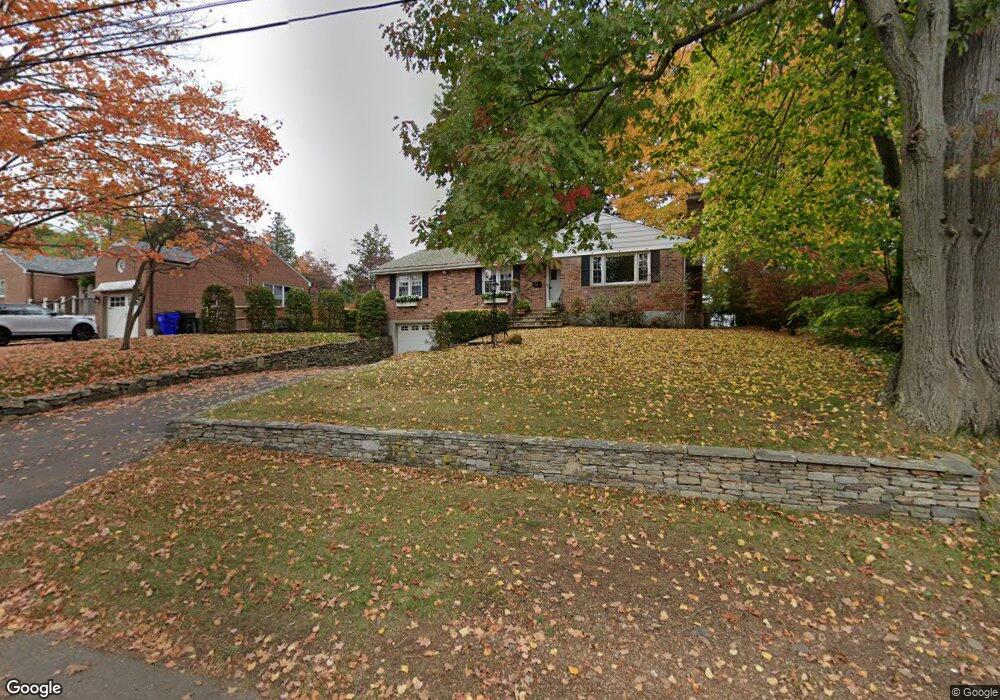 34 Fairwood Farms Dr, West Hartford, CT 06107 - photo 1