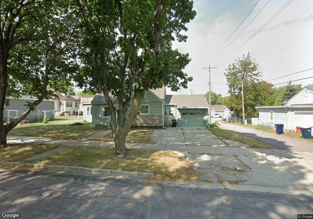 618 8th St N, New Ulm, MN 56073 - photo 1