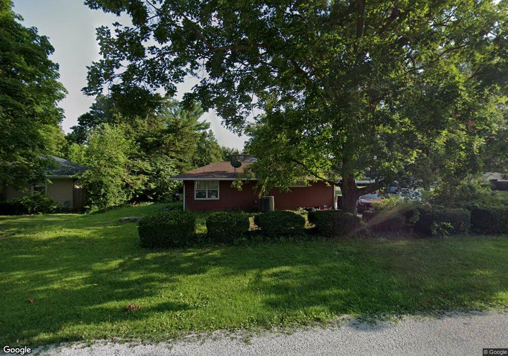 701 E Scott St, Tuscola, IL 61953 - photo 1
