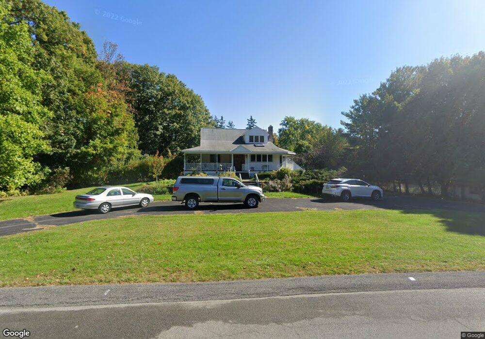 1226 Jason Ln, Schenectady, NY 12309 - photo 1