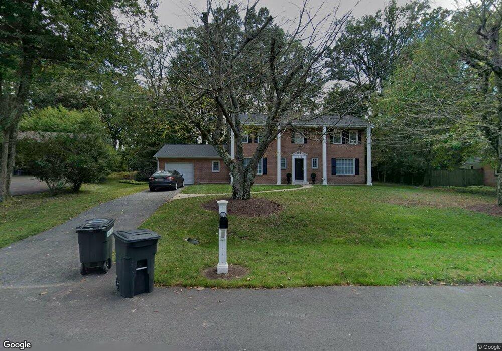 7912 Cindy Ln, Bethesda, MD 20817 - photo 1