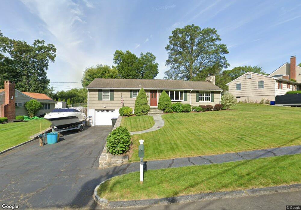 23 Cobblers Ln, Norwalk, CT 06851 - photo 1