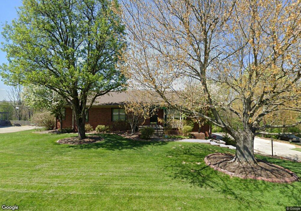 220 Farmbrook Cir, Frankfort, KY 40601 - photo 1