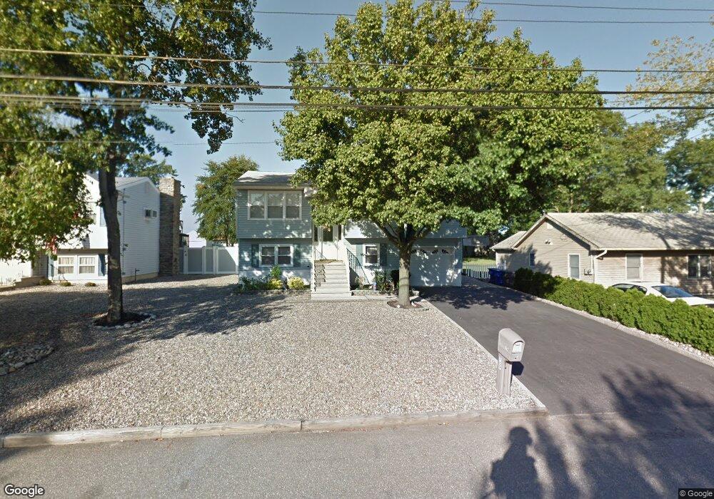 789 Garfield Ave, Toms River, NJ 08753 - photo 1