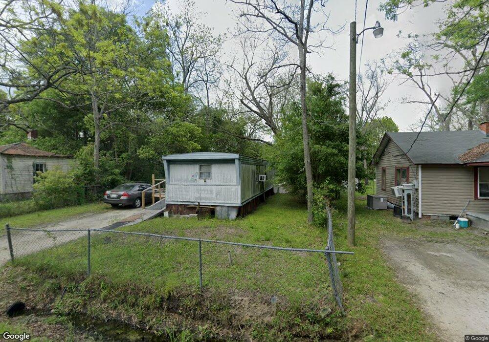 107 Pine St, Tifton, GA 31794 - photo 1