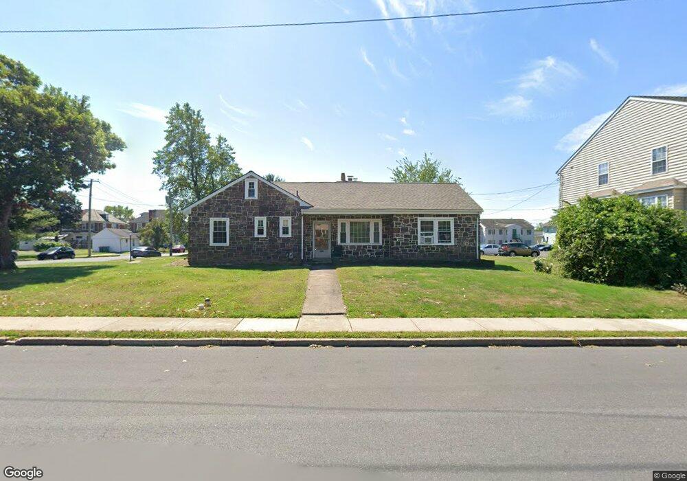 406 W 8th St, Lansdale, PA 19446 - photo 1