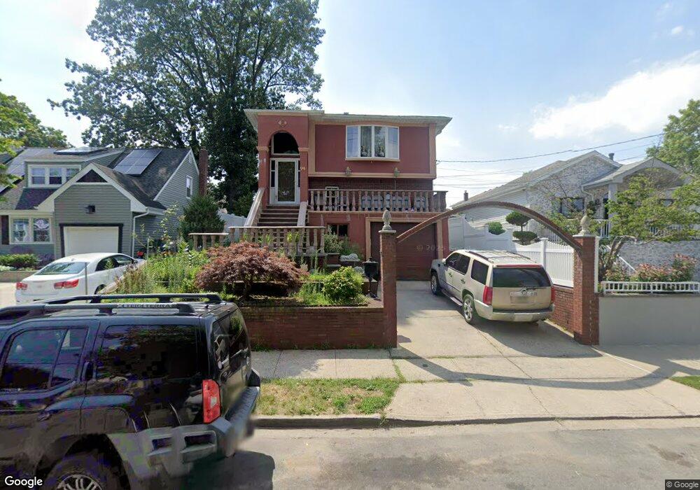 94 Doris Ave, Franklin Square, NY 11010 - photo 1