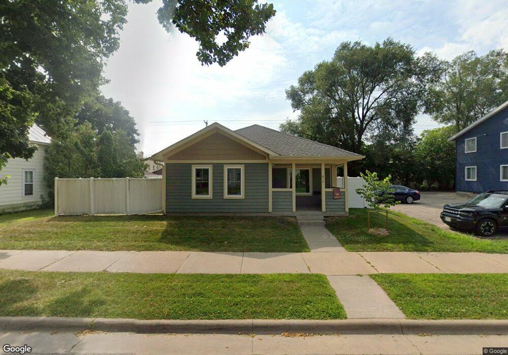 816 7th St S, La Crosse, WI 54601 - photo 1