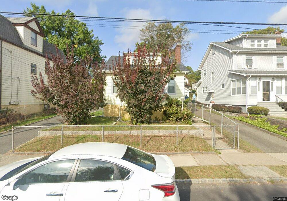 75 Oakridge Rd, West Orange, NJ 07052 - photo 1