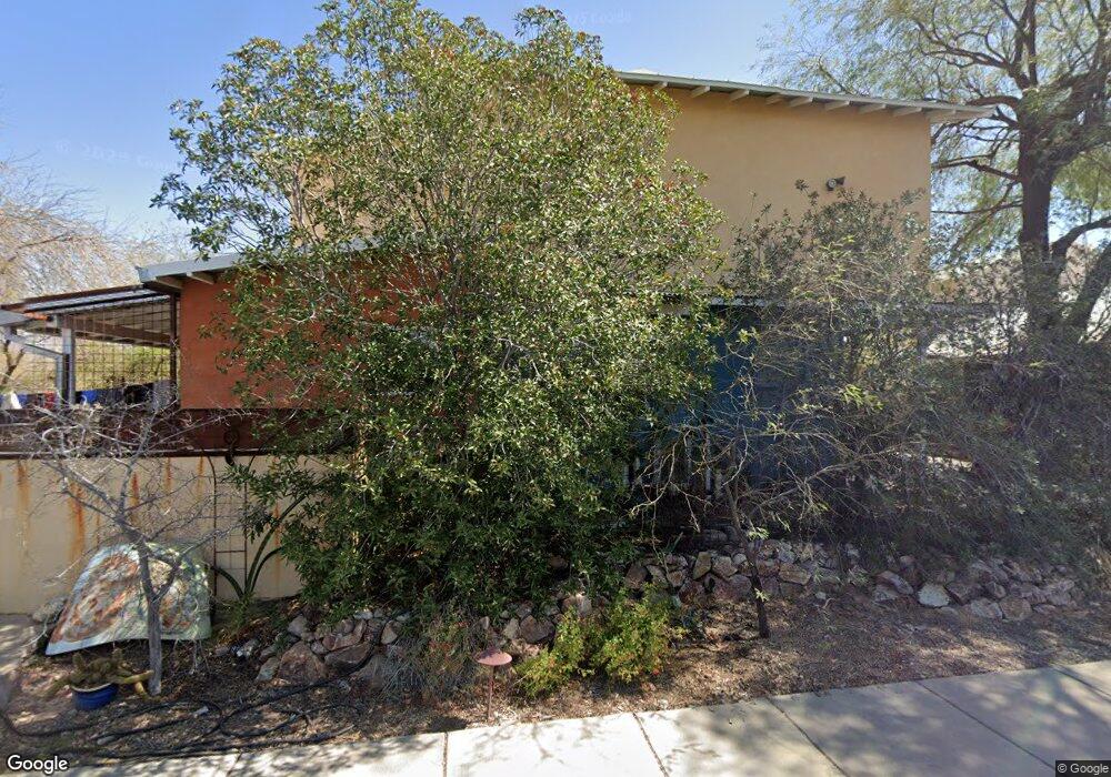 527 E Roger Rd, Tucson, AZ 85705 - photo 1