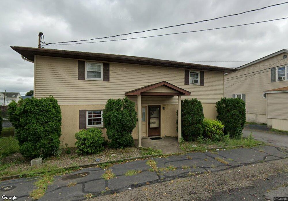 334 E 4th St, Hazleton, PA 18201 - photo 1