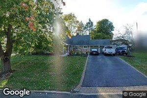 1 Fallenrock Rd, Levittown, PA 19056