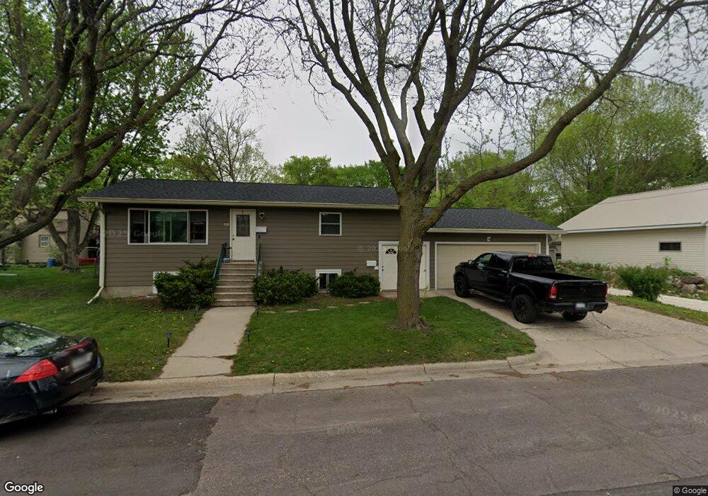 108 Rogers St unit 1, Mankato, MN 56001 - photo 1