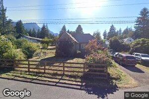 121 Edgewood Ave, Cascade Locks, OR 97014