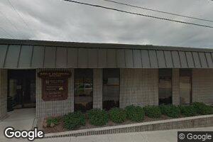 18 1st Ave NW, Waukon, IA 52172