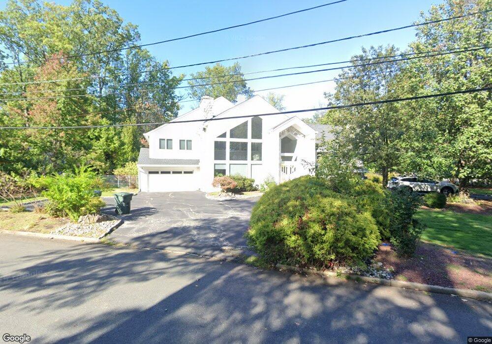 2 Wendover Rd, Edison, NJ 08820 - photo 1