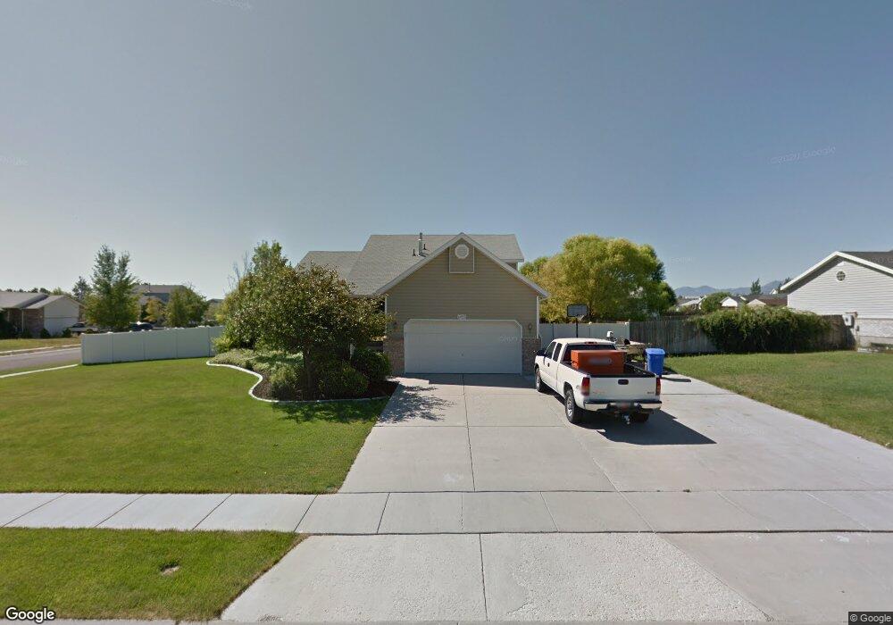 4923 Robin Hill Rd, West Jordan, UT 84081 - photo 1