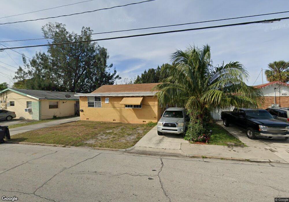 4343 Pinewood Ave 4343 4315 West Palm Beach FL 33407 Homes com 4343 Pinewood Ave 4343 4315 West Palm Beach FL 33407 Homes com