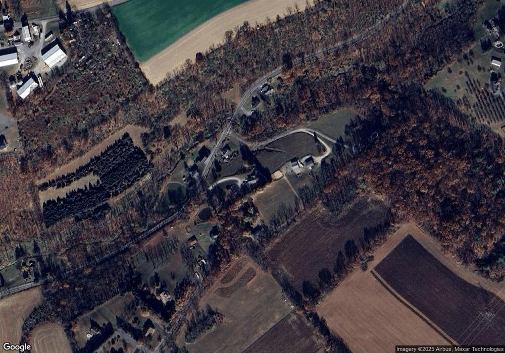 5273 Sparrow Ln, Coplay, PA 18037 - photo 1