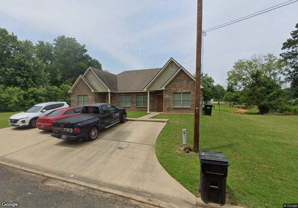 111 Pinebrook Place, Longview, TX 75601 - photo 1