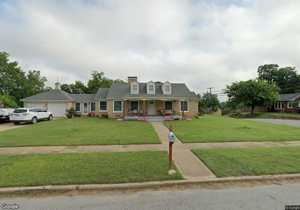 1303 W Walker St, Denison, TX 75020 - photo 1