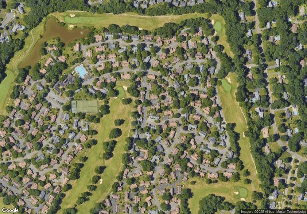 561 Oneida Ln unit B, Stratford, CT 06614 - photo 1