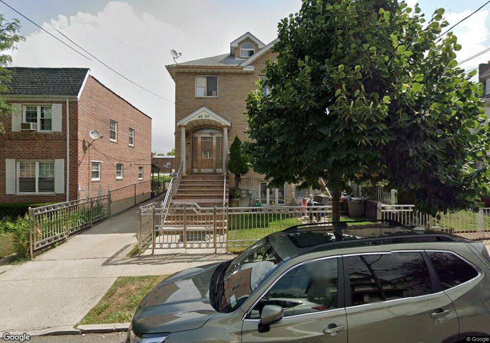 4509 159th St, Flushing, NY 11358 - photo 1