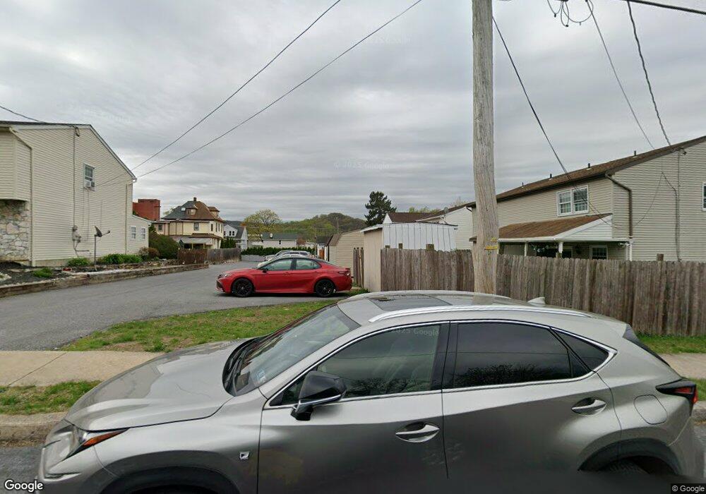 1522 Duke St, Reading, PA 19605 - photo 1