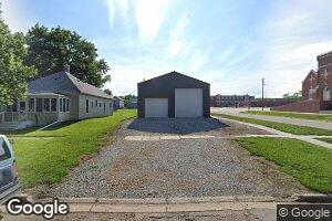 203 S 10th St, Wymore, NE 68466