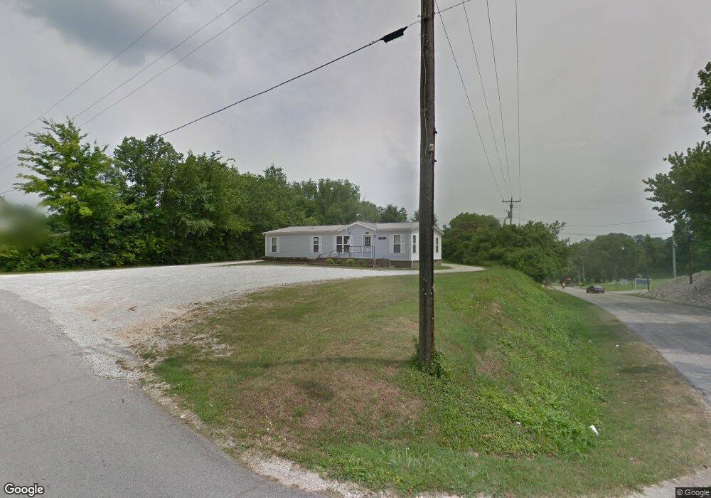 100 Perry St, Linden, TN 37096 - photo 1