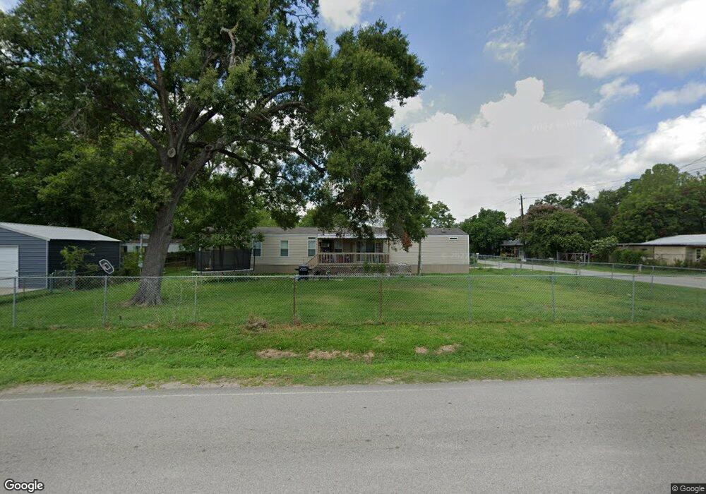 902 Hollywood St, Houston, TX 77015 - photo 1