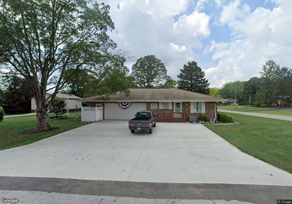 4191 Fredericksburg Ave, Columbus, OH 43228 - photo 1