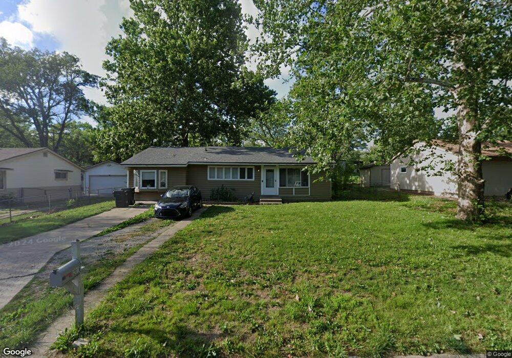 2016 SW Tara Ave, Topeka, KS 66611 - photo 1