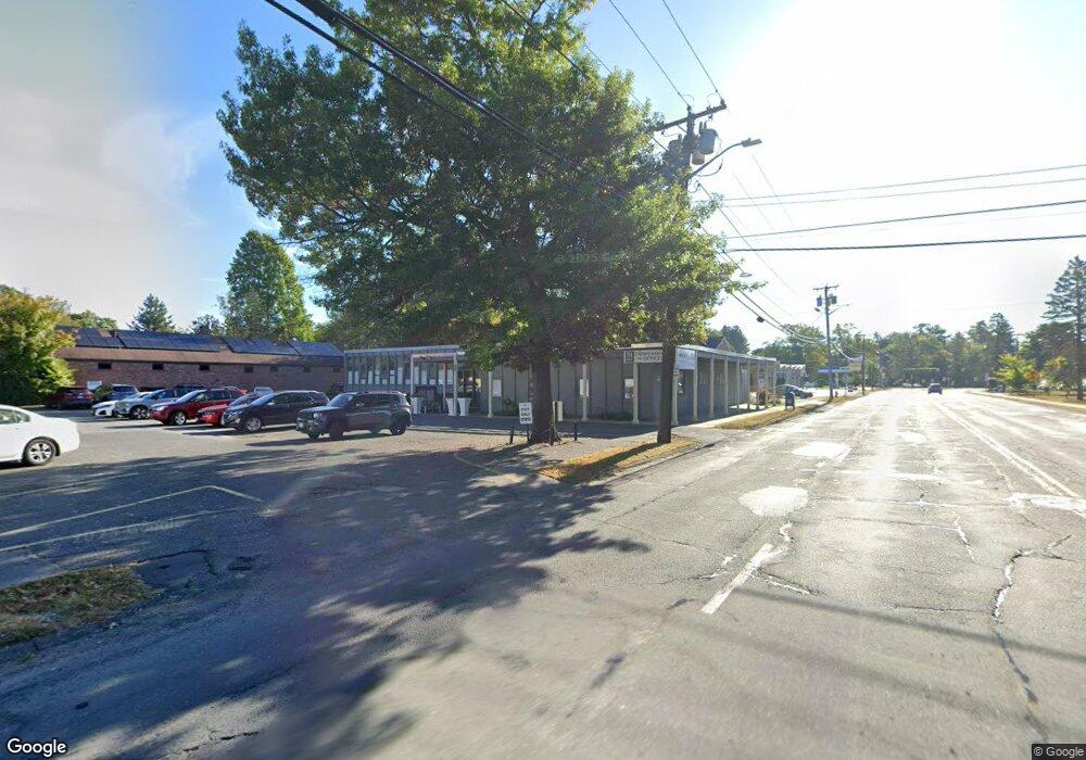 51 Locust St unit 5, Northampton, MA 01060 - photo 1