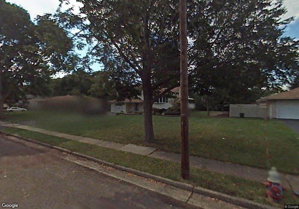 49 Roberts Rd, Clark, NJ 07066 - photo 1