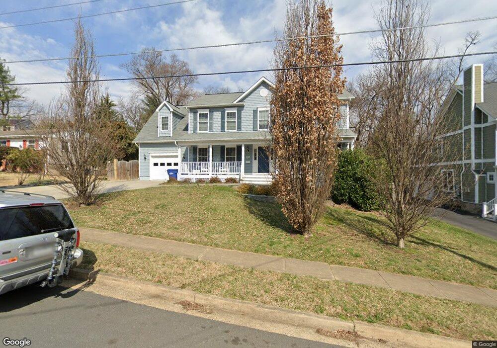 6604 Rockmont Ct, Falls Church, VA 22043 - photo 1