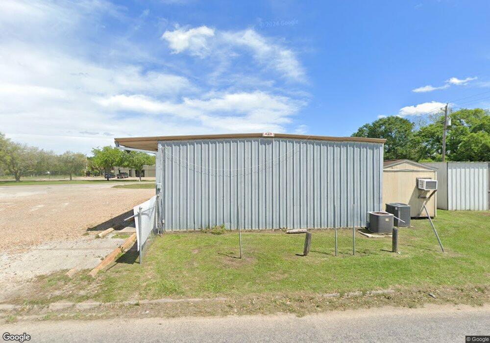 2901 Nichols Ave, Bay City, TX 77414 - photo 1