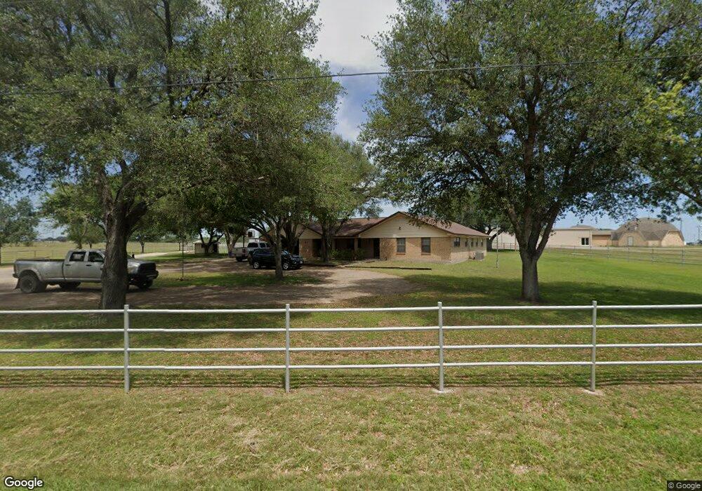 2440 Jones Rd, Beeville, TX 78102 - photo 1