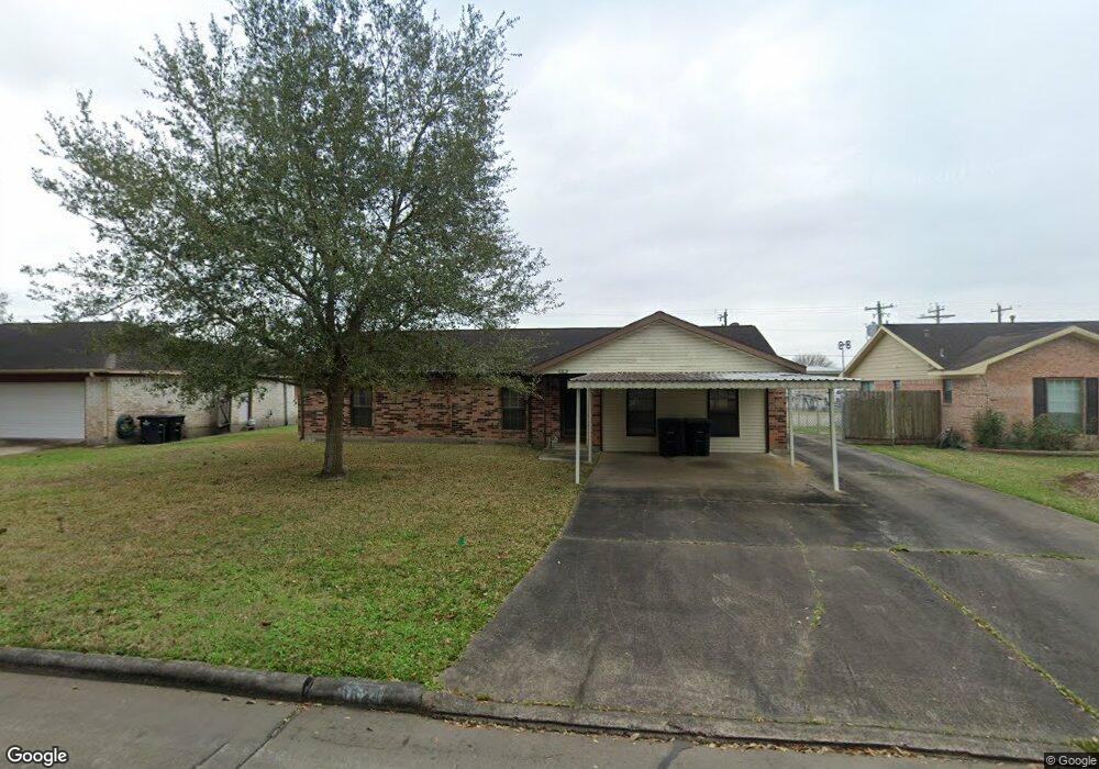 1824 Parkcrest St, Alvin, TX 77511 - photo 1