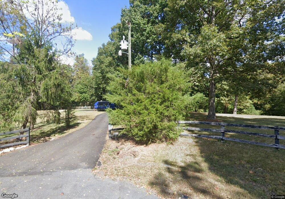 12986 Mayhew Ct, Nokesville, VA 20181 - photo 1