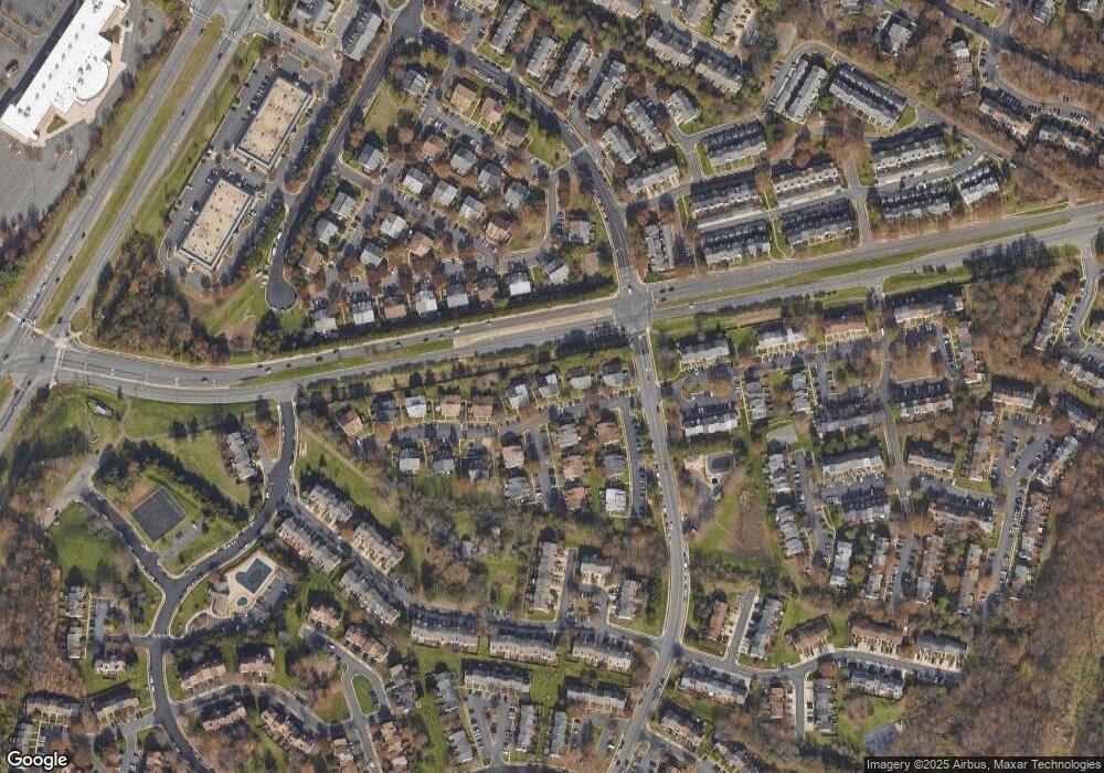 14004 Grumble Jones Court B, Centreville, VA 20121 - photo 1