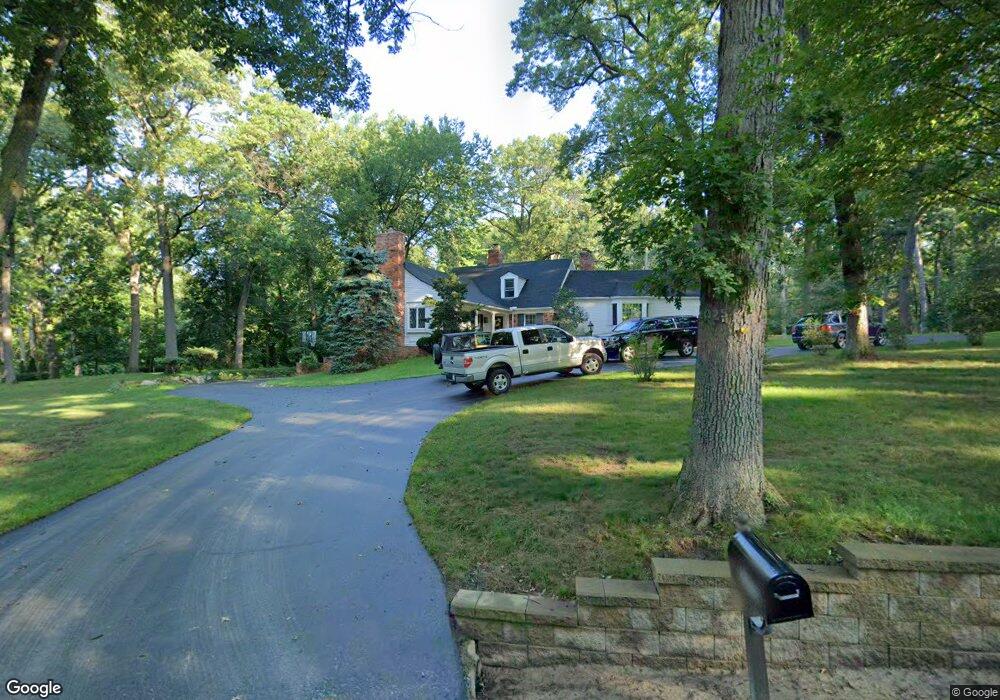 1070 Timberlake Dr, Bloomfield Hills, MI 48302 - photo 1