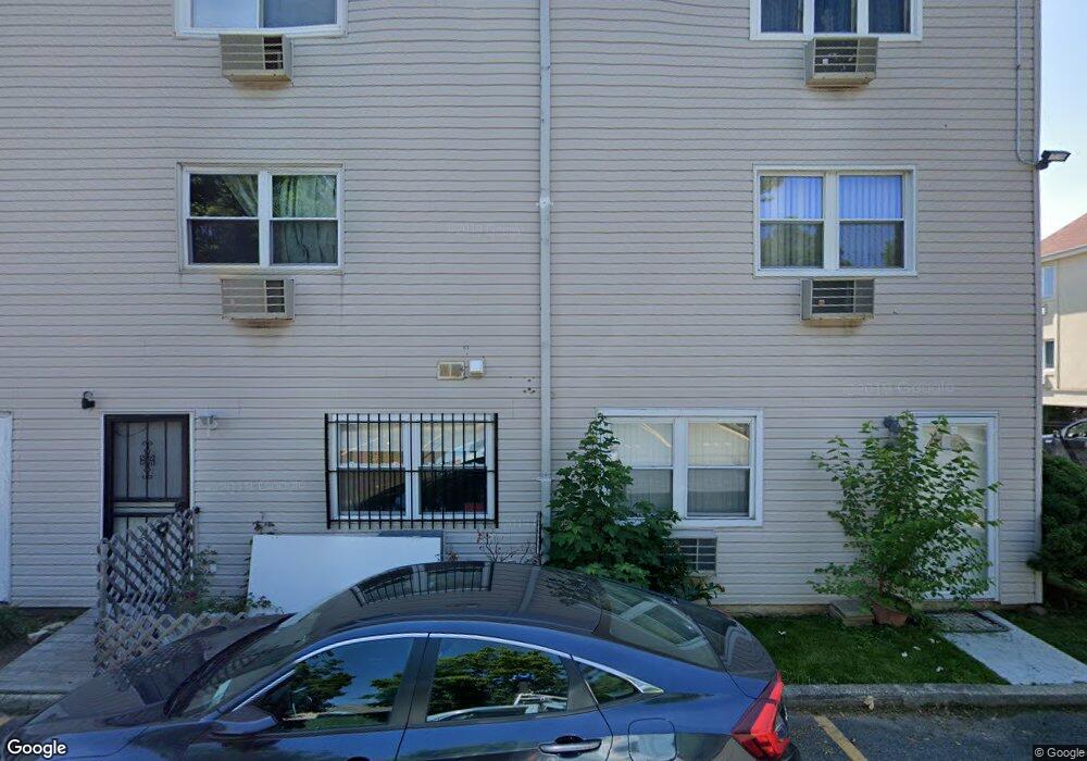 23A Francine Ct unit 107A, Staten Island, NY 10306 - photo 1