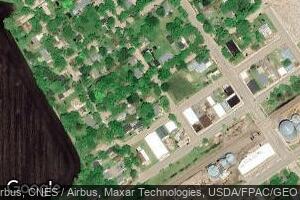 304 Agnes St N, Raymond, MN 56282
