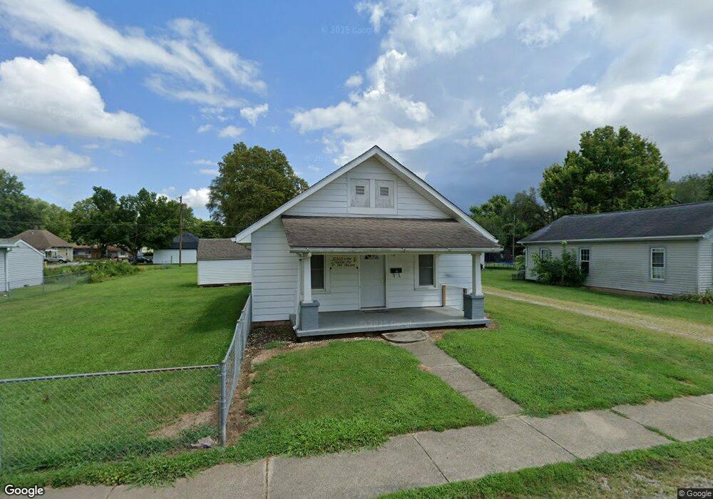 141 N Ross St, Columbus, IN 47201 - photo 1