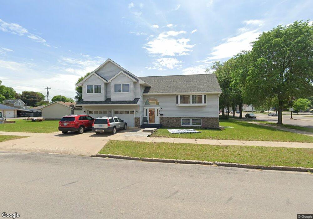 525 8th St N, New Ulm, MN 56073 - photo 1